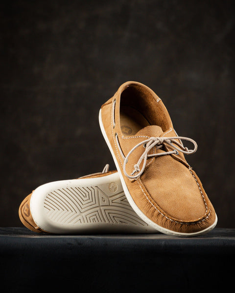 ¡Descubre la comodidad y el estilo con Barefoot Pals | Deck Shoes!
