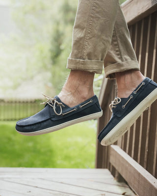 Discover the Perfect Barefoot Companions: Deck Shoes for Your Everyday Adventures! 🌊