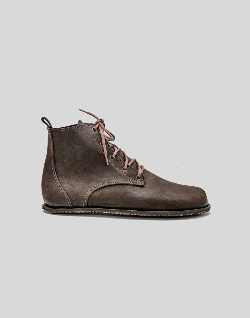 Barefoot Chukka Boots | Distressed Horse Culatta Leather Boots