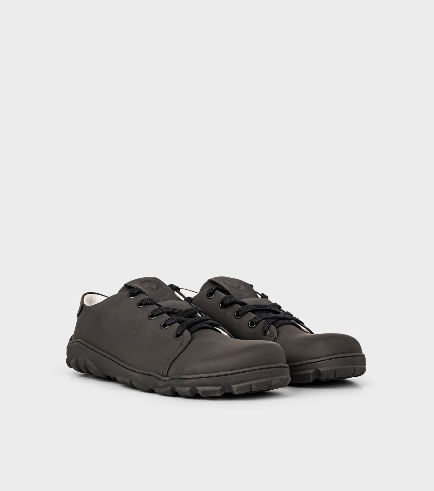 セーフティーシューズ　Gaucho Ninja ベアフットシューズ Sneaky Ninjas | Barefoot Safety Trainers | Gaucho Ninja