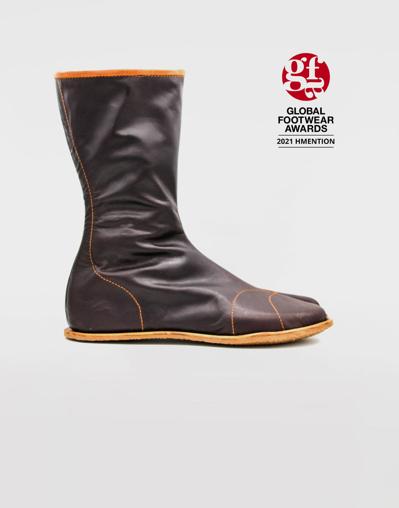Hattori Hanzō Ninja Jika Tabi Boots | Veg tan leather | Kohaze clasps fastening | Ninja shoes made by a ninja | 30cmTall